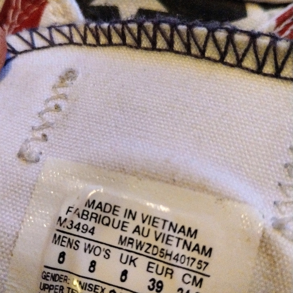Converse - Picture 7 of 7